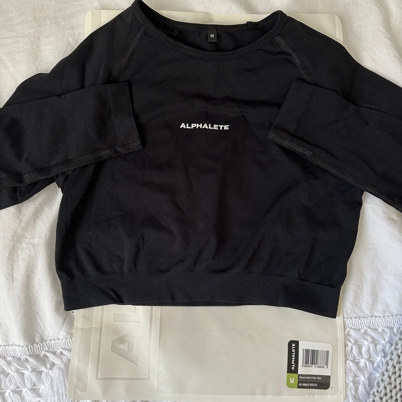 Alphalete amplify black long sleeve - Picture 4 of 4